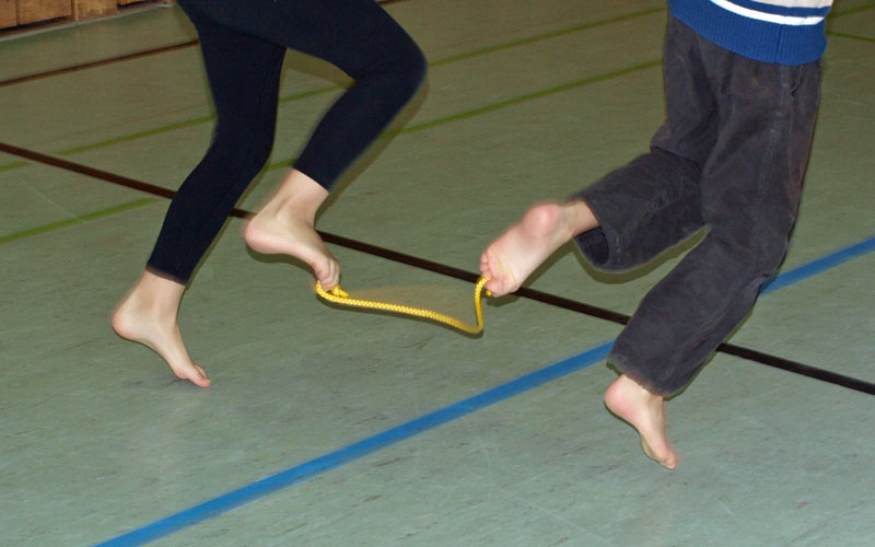 Turnen barfuß Im Schulsport