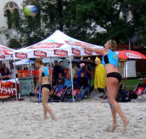 beachvolley1.jpg (84868 Byte)